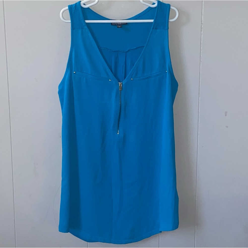 Express V deep plunge Quarter Zip Sleeveless top Size XS 🌴☀️
